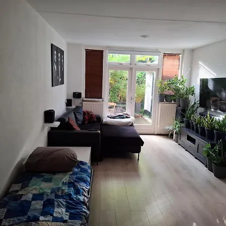 Location But Still Very Quiet Apartment