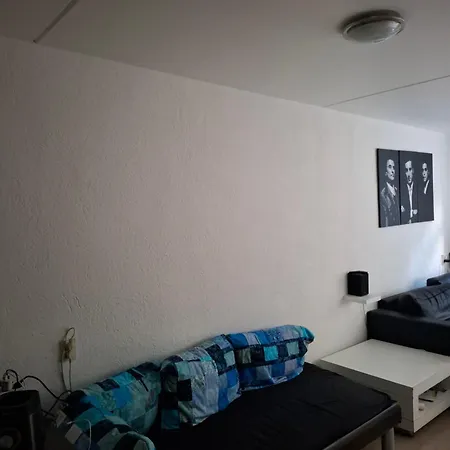 Location But Still Very Quiet *