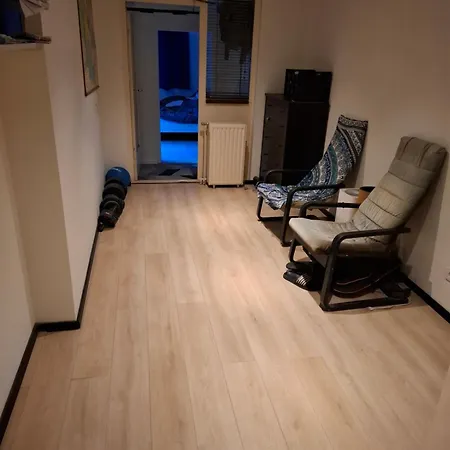 Location But Still Very Quiet *